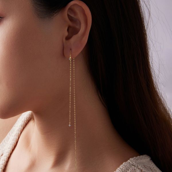 Срібні сережки 925 з муасанітом 0,025 карата, родій і позолота &laquo;Довгий штрих&raquo; 065-00253 фото